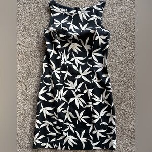Peter Nygard Black and White Leaf Pattern Mini Dress